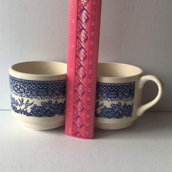 Vintage Pair Of Blue Willow Nesting Coffee Tea Mugs USA - Picture 16 of 16